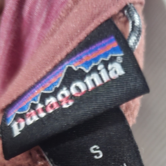 Patagonia Women's  1/4-Zip Fleece Pullover - Picture 4 of 4